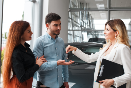 Driving Customer Satisfaction: How AI Roleplay Improves Automotive Sales Pitches